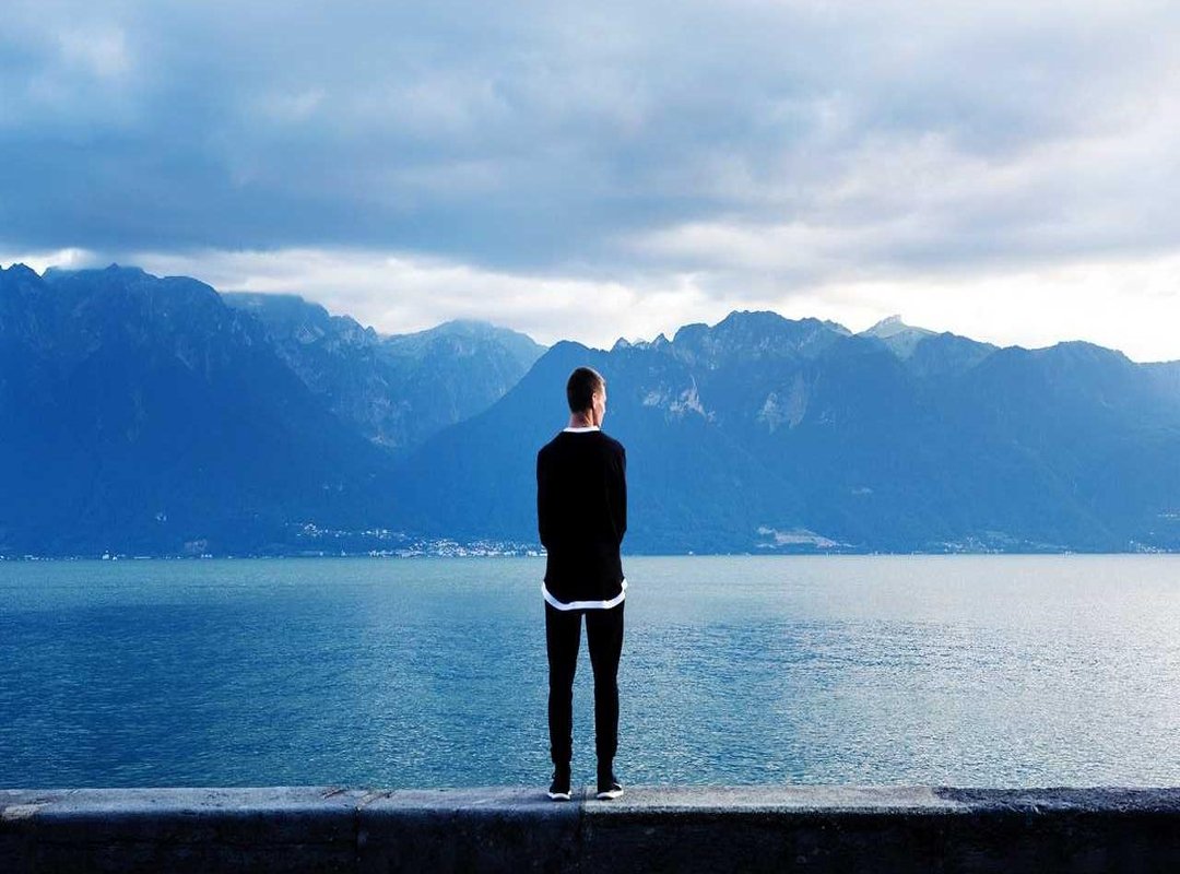 Visualizing 320 cm: How Big Is It Really?