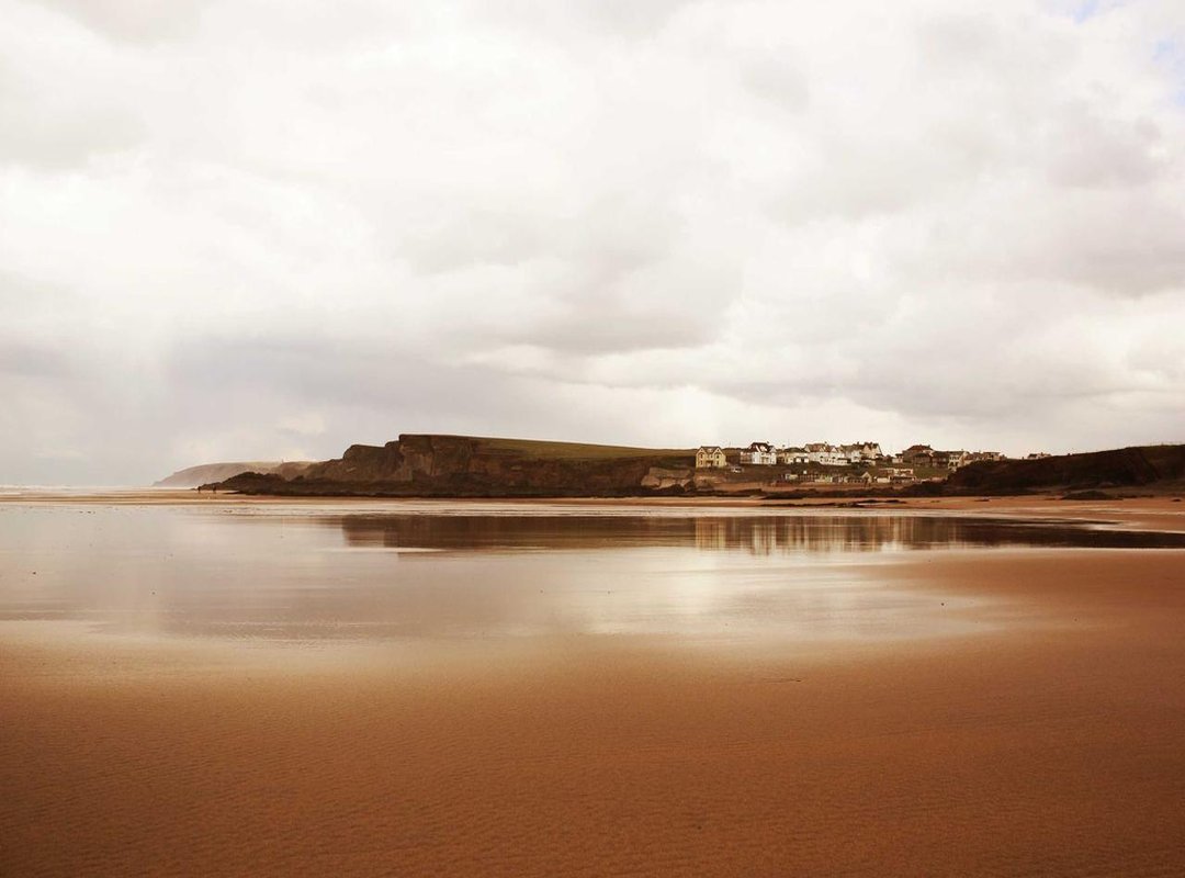 From Newsstands to Screens: Reading Portuguese Newspapers Online